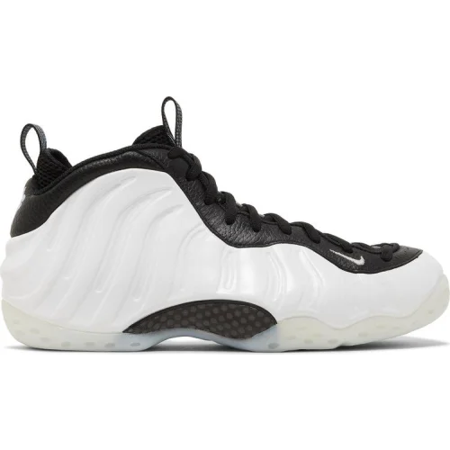 נעלי סניקרס Air Foamposite בצבע לבן מדגם Air Foamposite One 'Penny PE' מבית היוצר של חברת הענק נייקי