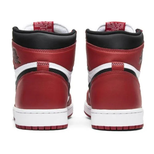 Air Jordan 1 Retro High OG Chicago