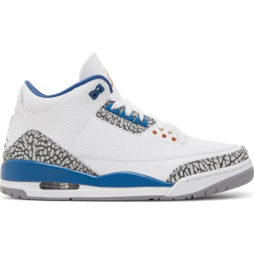 נעלי סניקרס נייק אייר ג'ורדן 3 בצבע לבן מדגם Air Jordan 3 Retro 'Washington Wizards' מבית היוצר של חברת הענק נייקי