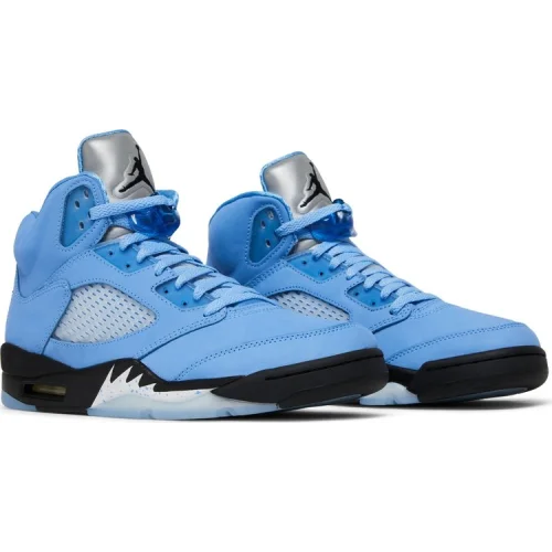 Air Jordan 5 Retro SE 'UNC'