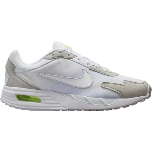 נעלי סניקרס נייק אייר מקס סולו בצבע לבן מדגם Air Max Solo 'Phantom' מבית היוצר של חברת הענק נייקי