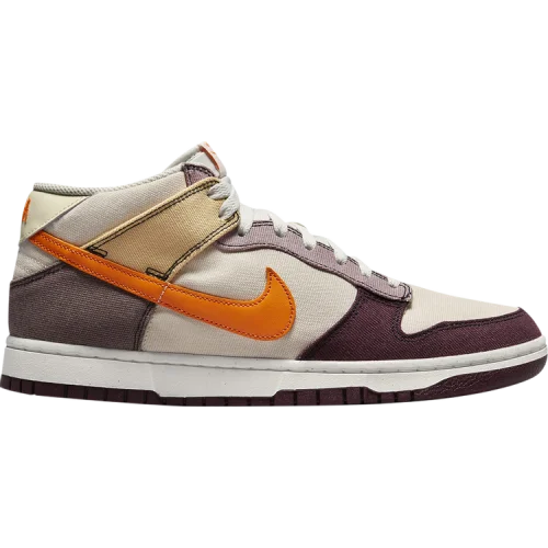 נעלי סניקרס נייק דאנק בצבע קרם מדגם Dunk Mid 'Plum Coconut Milk' מבית היוצר של חברת הענק נייקי