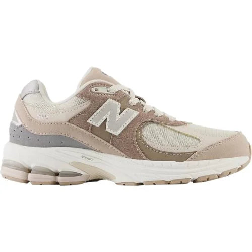 New Balance 2002R Big Kid Wide ’Timberwolf Mushroom’