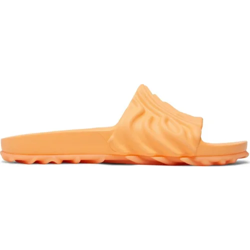 נעלי סניקרס מגלשת פולקס בצבע  מדגם Salehe Bembury x Pollex Slide 'Citrus Milk' מבית היוצר של חברת הענק קרוקס