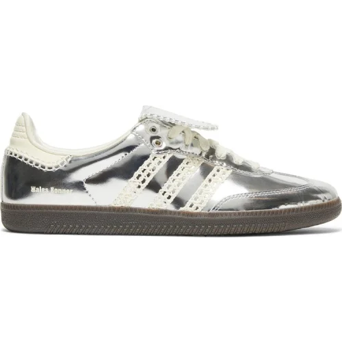 נעלי סניקרס סמבה בצבע כסף מדגם Wales Bonner x Samba 'Silver Metallic' מבית היוצר של חברת הענק אדידס