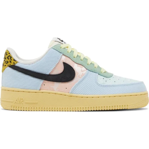 נעלי סניקרס Air Force 1 בצבע צבעוני מדגם Wmns Air Force 1 '07 'Spring Mix' מבית היוצר של חברת הענק נייקי