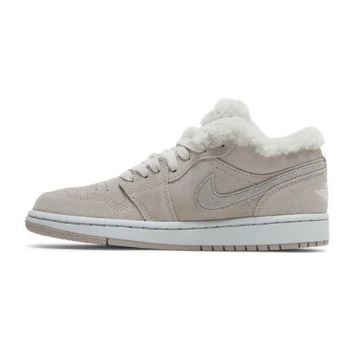 Wmns Air Jordan 1 Low SE Sherpa Fleece