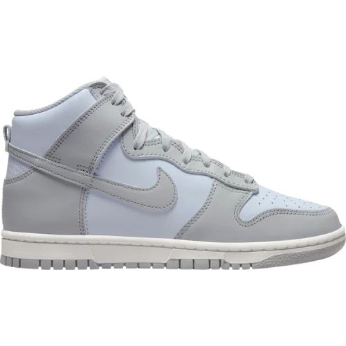 נעלי סניקרס נייק דאנק בצבע כְּחוֹל מדגם Wmns Dunk High 'Blue Tint' מבית היוצר של חברת הענק נייקי