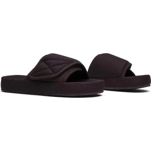 Yeezy slides Yeezy Season 6 Nylon Slipper ’Oxblood’