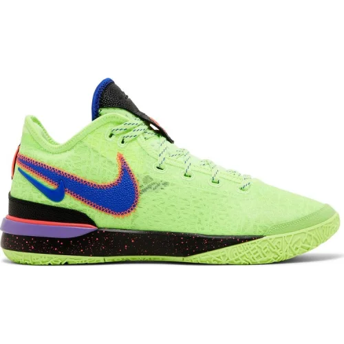 נעלי סניקרס זום לברון NXXT Gen בצבע ירוק מדגם Zoom LeBron NXXT Gen 'Glitch' מבית היוצר של חברת הענק נייקי