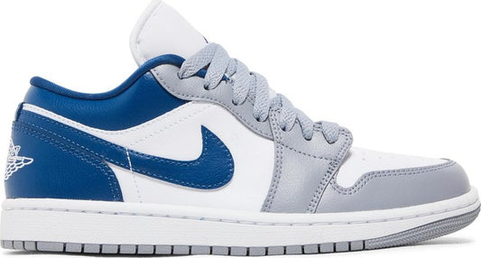 נעלי סניקרס Wmns Air Jordan 1 Low 'French Blue' של המותג נייקי בצבע אפור עשויות עוֹר