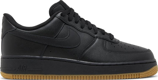 נעלי סניקרס Air Force 1 '07 'Black Gum' של המותג נייקי בצבע שָׁחוֹר עשויות עוֹר