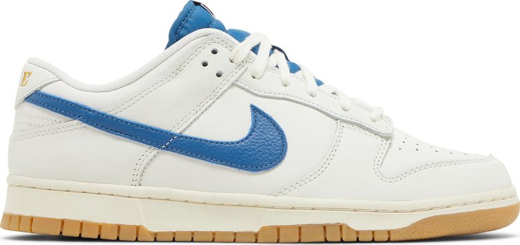 נעלי סניקרס Dunk Low SE 'Sail Game Royal Gum' של המותג נייקי בצבע לבן עשויות עוֹר