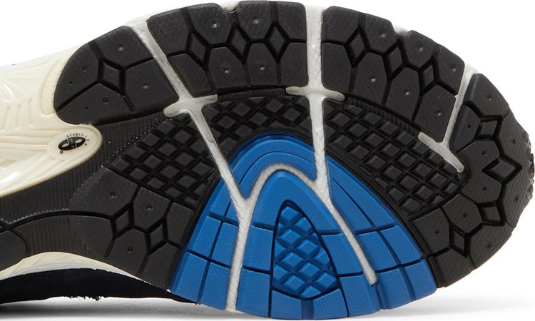 INVINCIBLE x N.HOOLYWOOD x 2002R GORE-TEX 'Blue Moon'