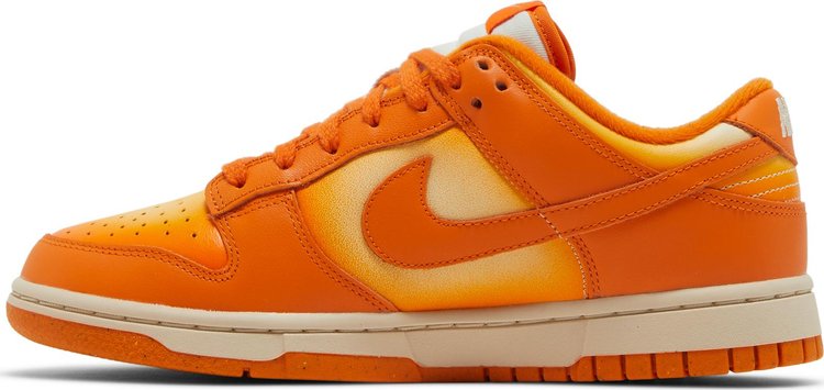 Wmns Dunk Low 'Magma Orange'