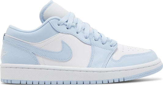 נעלי סניקרס Wmns Air Jordan 1 Low 'Ice Blue' של המותג נייקי בצבע כְּחוֹל עשויות עוֹר