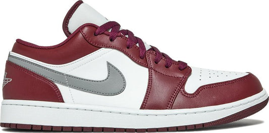 נעלי סניקרס Air Jordan 1 Low 'Cherrywood Red' של המותג נייקי בצבע לבן עשויות עוֹר