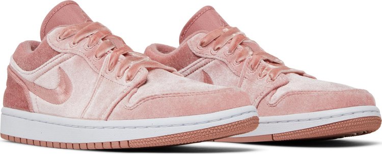 Wmns Air Jordan 1 Low SE 'Pink Velvet'