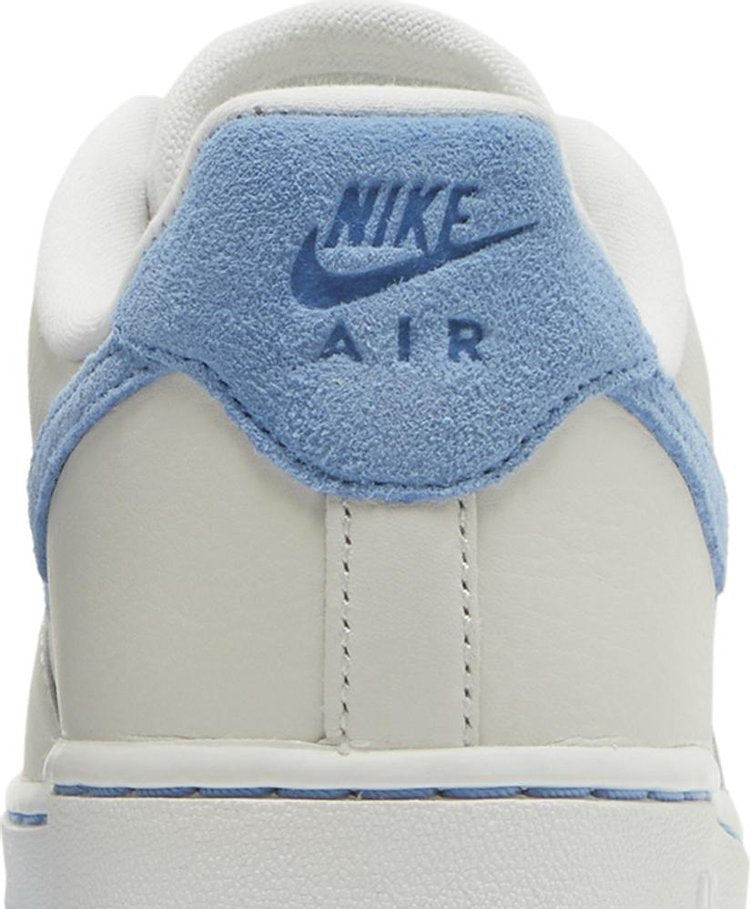 Wmns Air Force 1 LXX 'White University Blue'