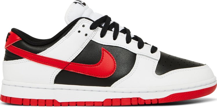 נעלי סניקרס Dunk Low 'White Black Red' של המותג נייקי בצבע לבן עשויות עוֹר