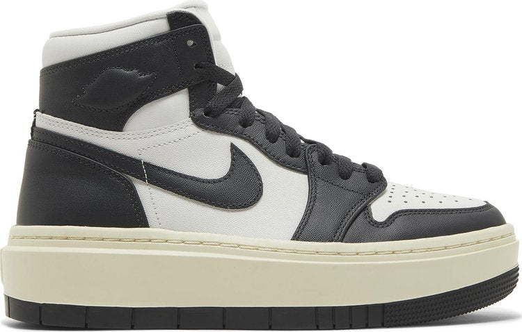 נעלי סניקרס Wmns Air Jordan 1 Elevate High 'White Black' של המותג נייקי בצבע לבן עשויות עוֹר