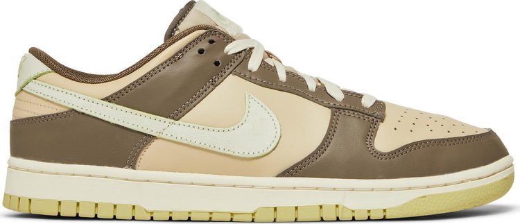 נעלי סניקרס Dunk Low 'Velcro Tongue - Milk Tea' של המותג נייקי בצבע חום עשויות עוֹר