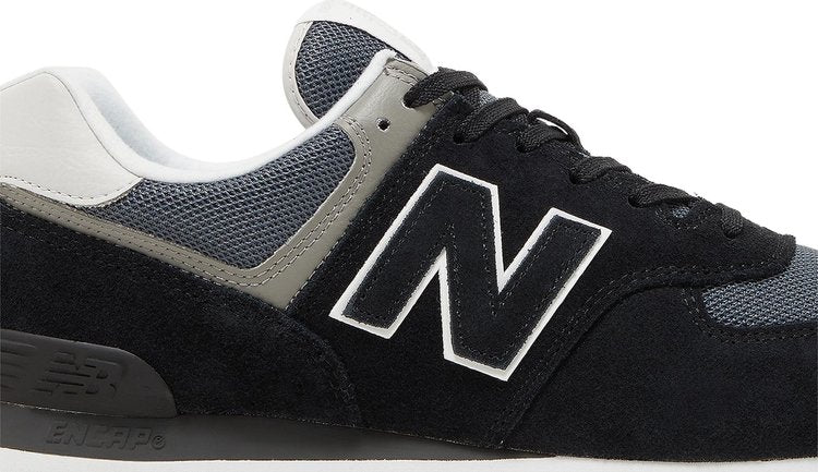 574 'Black Grey White'