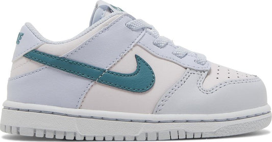 נעלי סניקרס Dunk Low TD 'Mineral Teal' של המותג נייקי בצבע אפור עשויות עוֹר