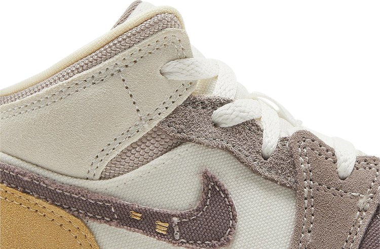 Air Jordan 1 Mid SE Craft TD 'Inside Out - Taupe Haze'