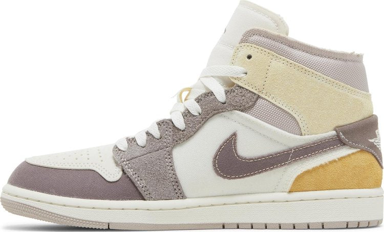 Air Jordan 1 Mid-SE ' Inside Out-Taupe Haze '