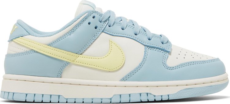 נעלי סניקרס Wmns Dunk Low 'Ocean Bliss' של המותג נייקי בצבע לבן עשויות עוֹר