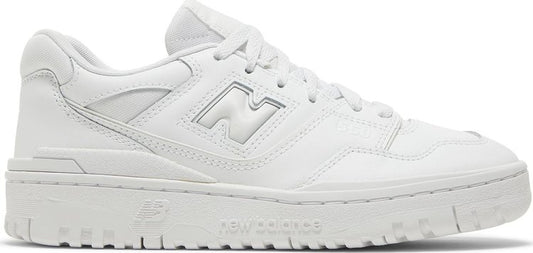 נעלי סניקרס 550 Big Kid 'Triple White' של המותג ניו באלאנס בצבע לבן עשויות עוֹר