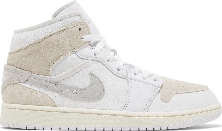 נעלי סניקרס Air Jordan 1 Mid SE Craft 'Inside Out - White Sail' של המותג נייקי בצבע לבן עשויות עוֹר