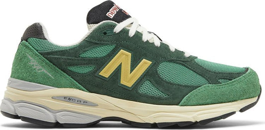 נעלי סניקרס Teddy Santis x 990v3 Made in USA 'Green Gold' של המותג ניו באלאנס בצבע ירוק עשויות עור (זמש)