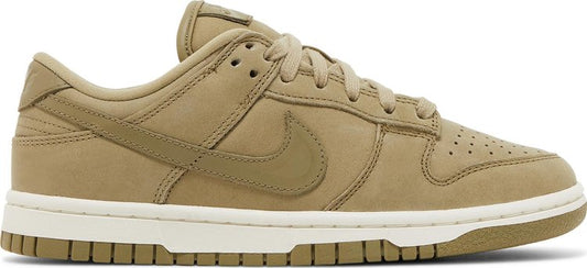 נעלי סניקרס Wmns Dunk Low Premium 'Neutral Olive' של המותג נייקי בצבע ירוק עשויות עור (נובוק)