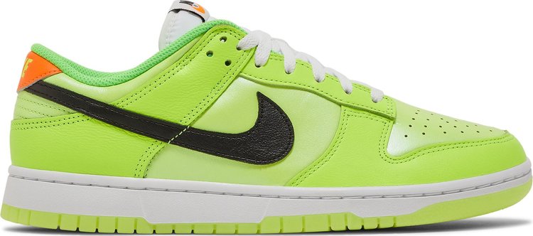 נעלי סניקרס Dunk Low SE 'Volt' של המותג נייקי בצבע ירוק עשויות עוֹר