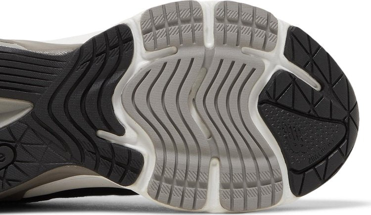 990v6 Big Kid 'Black Silver'
