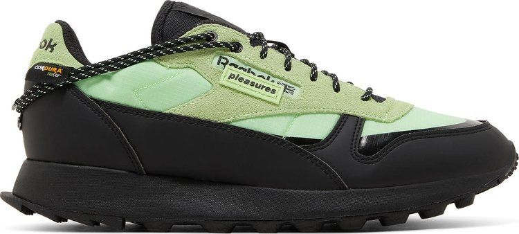 נעלי סניקרס Pleasures x Classic Leather 'Neon Mint' של המותג ריבוק בצבע ירוק עשויות בד ניילון מסוג Cordura® (חסין למים)