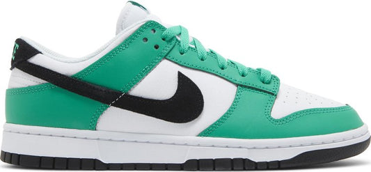 נעלי סניקרס Dunk Low 'Stadium Green' של המותג נייקי בצבע ירוק עשויות עוֹר