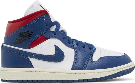 נעלי סניקרס Wmns Air Jordan 1 Mid 'French Blue' של המותג נייקי בצבע כְּחוֹל עשויות עוֹר