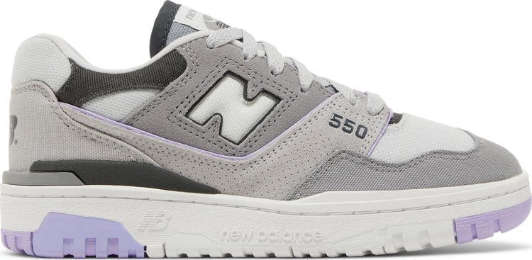 נעלי סניקרס Wmns 550 'Shadow Grey Lilac' של המותג ניו באלאנס בצבע אפור עשויות עור (זמש)