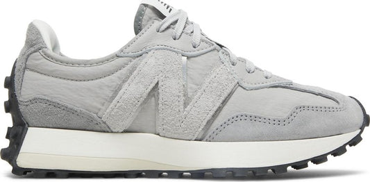 נעלי סניקרס Wmns 327 'Slate Grey' של המותג ניו באלאנס בצבע אפור עשויות עור (זמש)
