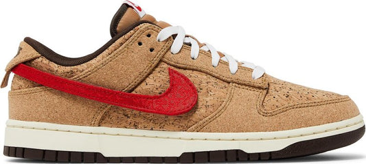 נעלי סניקרס CLOT x Dunk Low SP 'Cork' של המותג נייקי בצבע חום עשויות פְּקָק