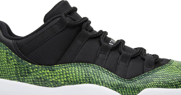 Air Jordan 11 Retro Low ' Snake '