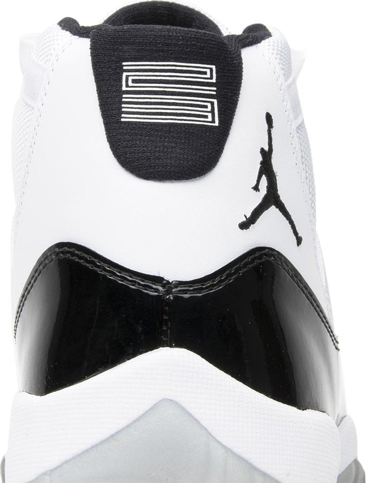 Air Jordan 11 Retro 'Concord' 2011