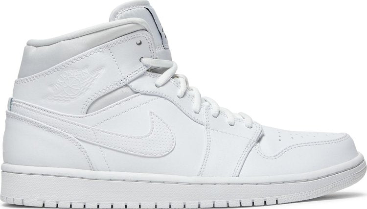 נעלי סניקרס Air Jordan 1 Retro Mid 'White' של המותג נייקי בצבע לבן עשויות עוֹר