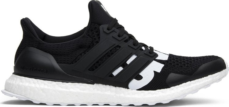 נעלי סניקרס Undefeated x UltraBoost 4.0 'Black' של המותג אדידס בצבע שָׁחוֹר עשויות ניילון פוליאסטר Primeknit