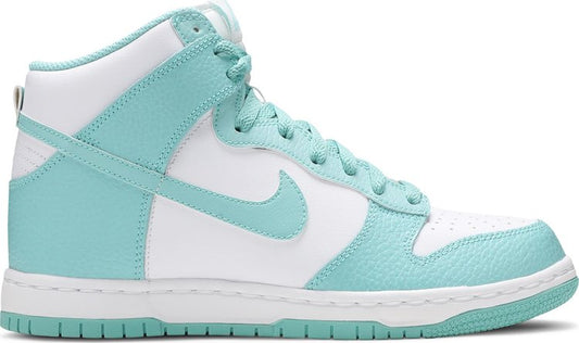 נעלי סניקרס Dunk High 07 GS 'Island Green' של המותג נייקי בצבע ירוק עשויות 