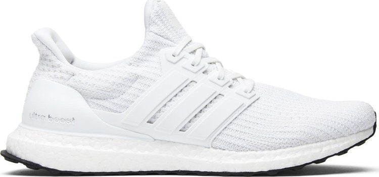 נעלי סניקרס UltraBoost 4.0 'Triple White' של המותג אדידס בצבע לבן עשויות ניילון פוליאסטר Primeknit