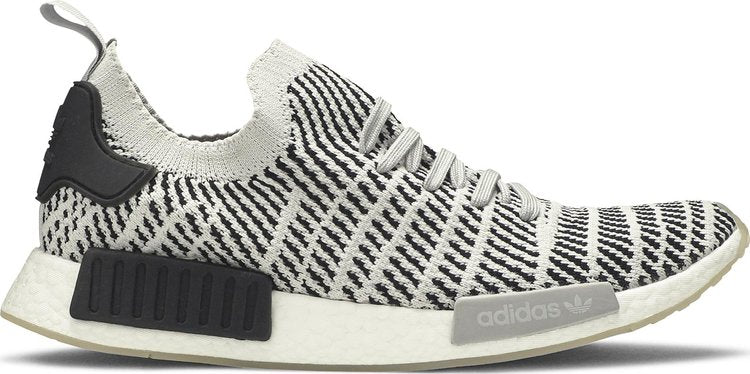 נעלי סניקרס NMD_R1 STLT Primeknit 'Grey' של המותג אדידס בצבע אפור עשויות ניילון פוליאסטר Primeknit